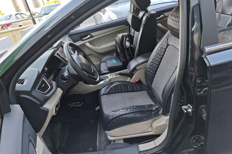 Used Roewe 360 2017 1.5L Automatic Smart Screen Version Left Front Seat