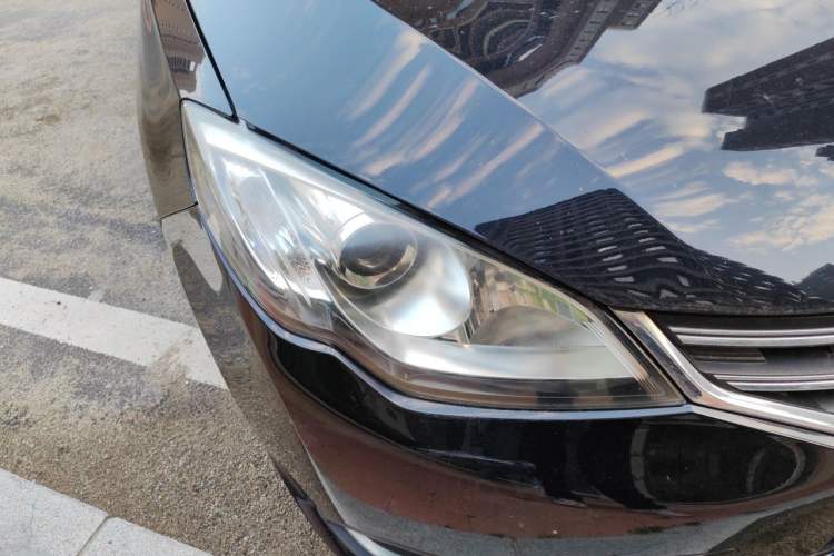 Used Roewe 360 2017 1.5L Manual Smart Screen Version Right Front Headlight