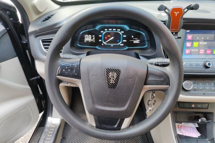 Used Roewe 360 2017 1.5L Manual Smart Screen Version Steering Wheel