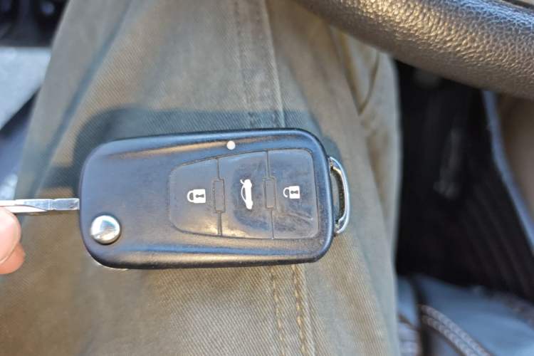 Used Roewe 360 2017 1.5L Automatic Smart Screen Version Vehicle Key