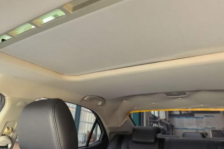 Used Roewe 360 2017 1.5L Automatic Luxury Edition Headliner