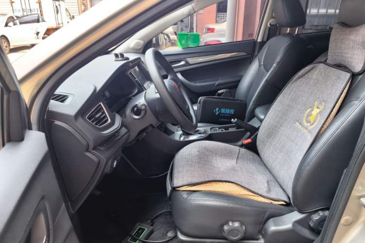 Used Roewe 360 2017 1.5L Automatic Luxury Edition Left Front Seat