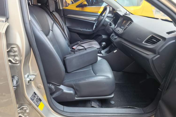 Used Roewe 360 2017 1.5L Automatic Luxury Edition Right Front Seat