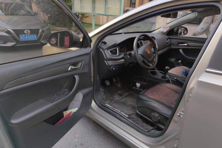 Used Roewe 360 2017 1.5L Manual Luxury Edition Driver Seat