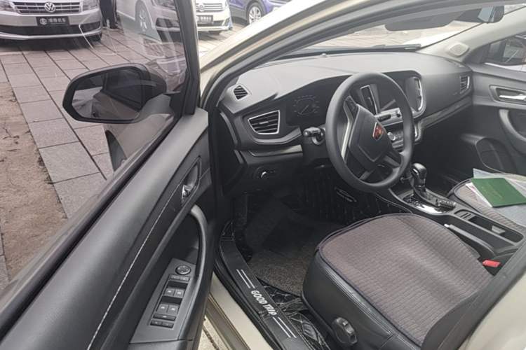 Used Roewe 360 2017 1.5L Automatic Luxury Edition Driver Seat