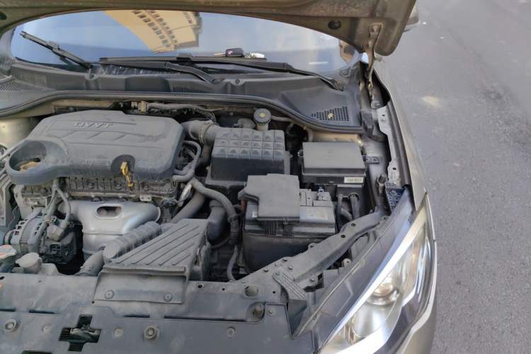 Used Roewe 360 2017 1.5L Manual Luxury Edition Engine Bay Left