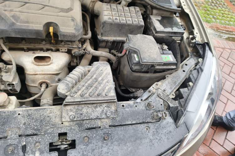 Used Roewe 360 2017 1.5L Automatic Luxury Edition Engine Bay Left