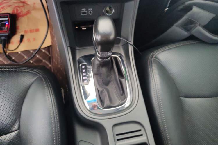 Used Roewe 360 2017 1.5L Automatic Smart Screen Version Gear Lever