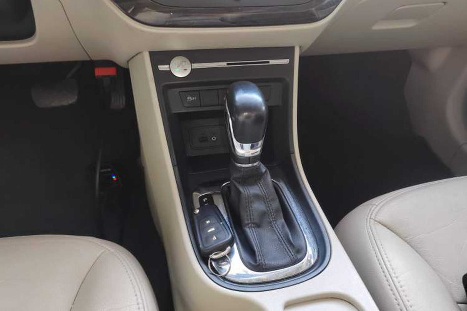 Used Roewe 360 2017 1.5L Automatic Luxury Edition Gear Lever