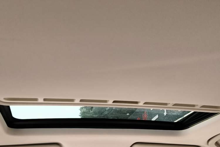 Used Roewe 360 2017 1.5L Manual Luxury Edition Headliner