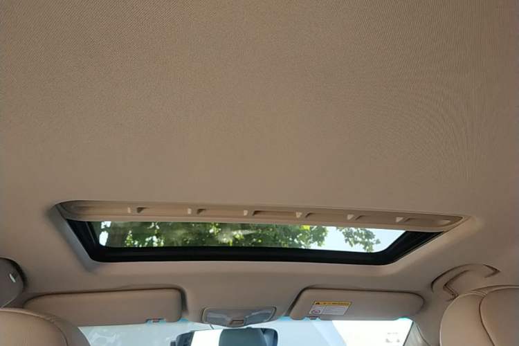 Used Roewe 360 2017 1.5L Manual Luxury Edition Headliner