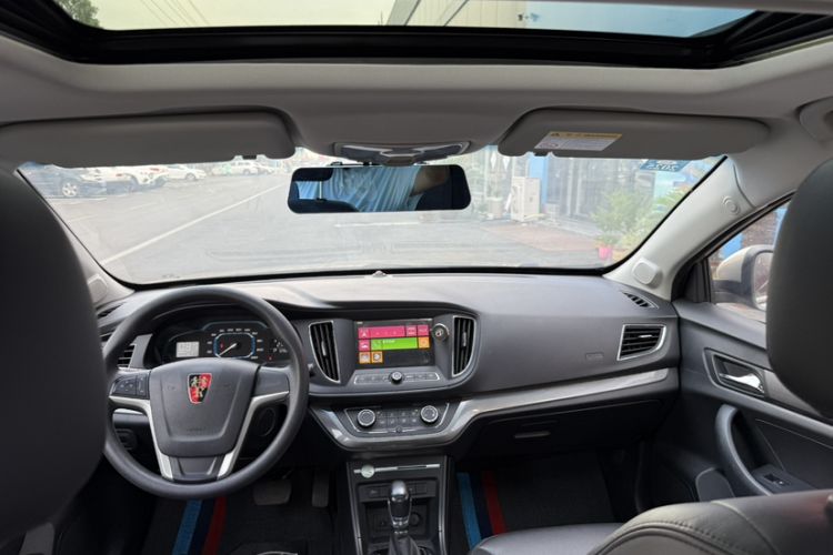 Used Roewe 360 2017 1.5L Automatic Luxury Edition Interior 2