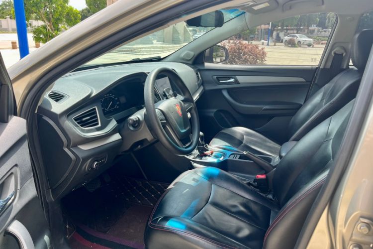 Used Roewe 360 2017 1.5L Automatic Smart Screen Version Interior 2