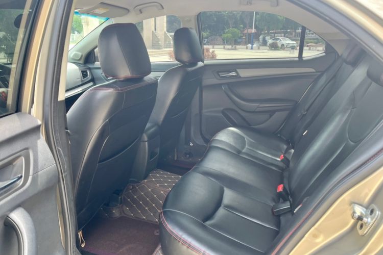Used Roewe 360 2017 1.5L Automatic Smart Screen Version Interior 3