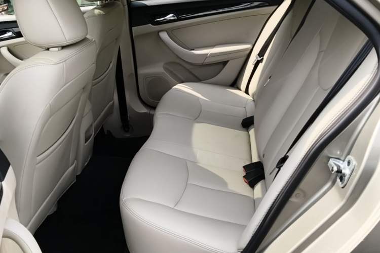 Used Roewe 360 2017 1.5L Manual Luxury Edition Left Rear Seat