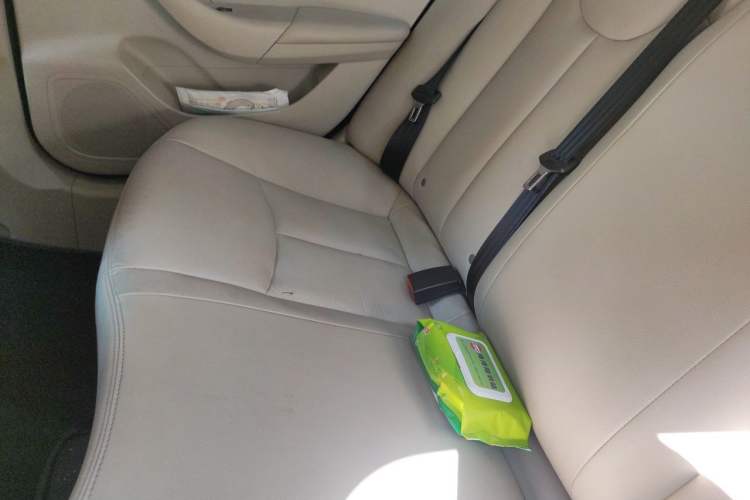 Used Roewe 360 2017 1.5L Automatic Luxury Edition Left Rear Seat