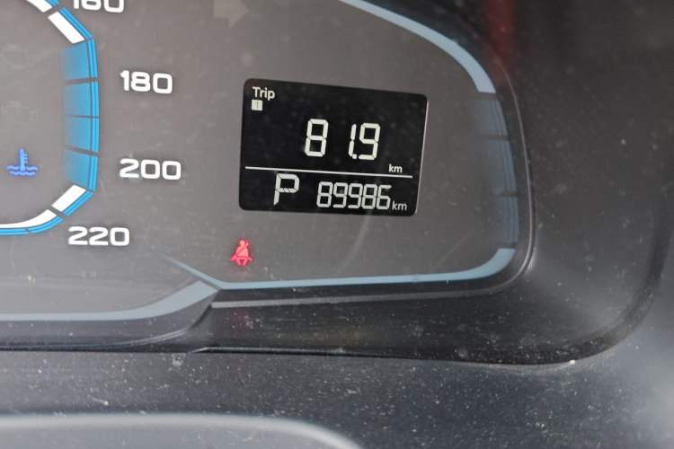 Used Roewe 360 2017 1.5L Automatic Luxury Edition Odometer Close Up