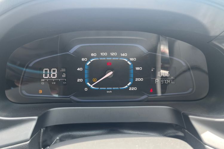 Used Roewe 360 2017 1.5L Automatic Smart Screen Version Odometer Close Up