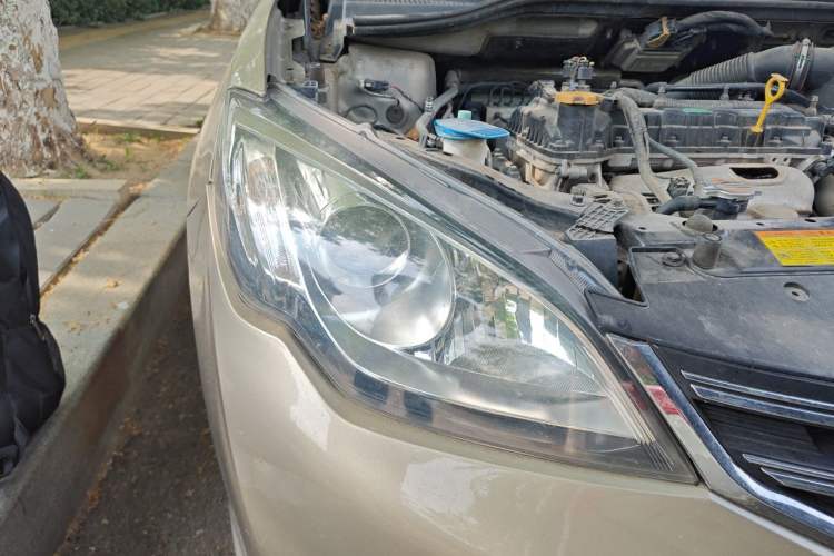Used Roewe 360 2017 1.5L Automatic Luxury Edition Right Front Headlight