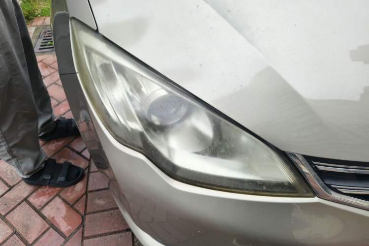 Used Roewe 360 2017 1.5L Automatic Luxury Edition Right Front Headlight