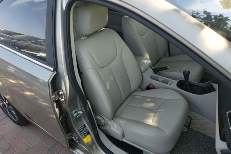 Used Roewe 360 2017 1.5L Manual Luxury Edition Right Front Seat
