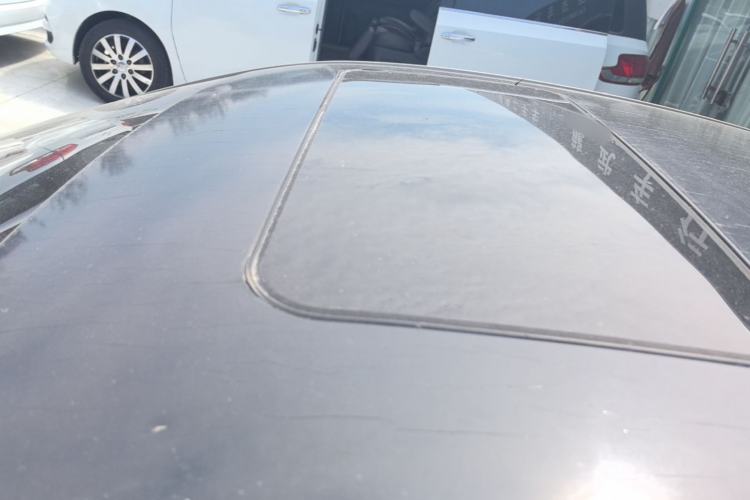 Used Roewe 360 2017 1.5L Manual Luxury Edition Roof