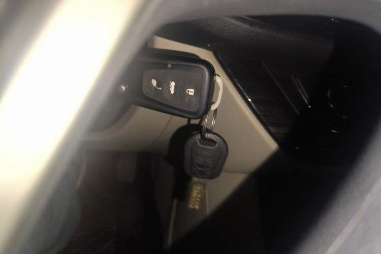 Used Roewe 360 2017 1.5L Automatic Smart Screen Version Vehicle Key