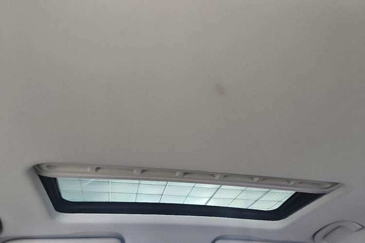 Used Roewe 360 2017 1.5L Automatic Luxury Edition Headliner