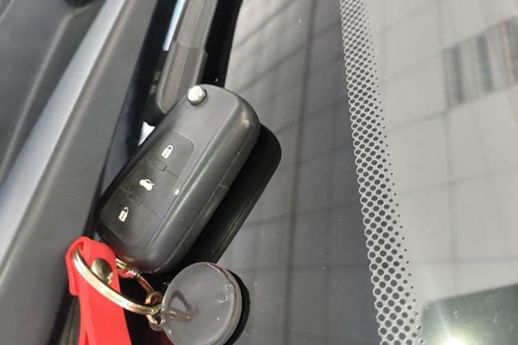 Used Roewe 360 2017 1.5L Automatic Luxury Edition Vehicle Key