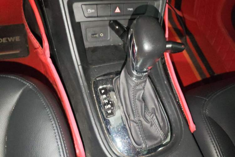 Used Roewe 360 2017 1.5L Automatic Luxury Edition Gear Lever
