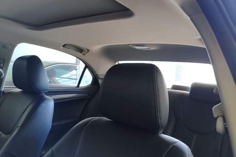 Used Roewe 360 2017 1.5L Manual Luxury Edition Headliner