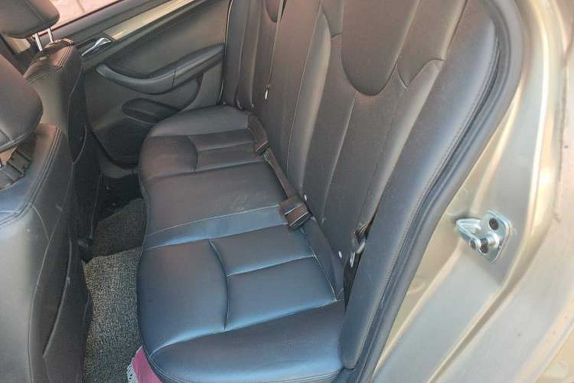 Used Roewe 360 2017 1.5L Manual Smart Screen Version Left Rear Seat