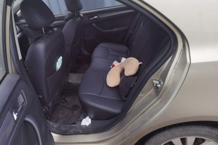 Used Roewe 360 2017 1.5L Manual Luxury Edition Left Rear Seat