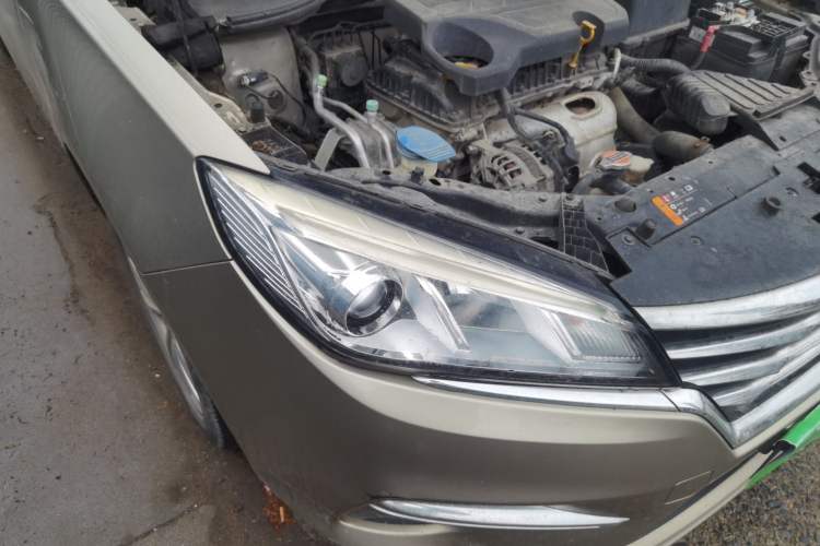 Used Roewe 360 2017 1.5L Manual Luxury Edition Right Front Headlight