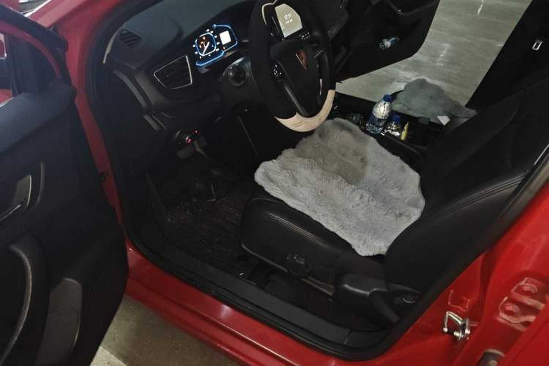Used Roewe 360 2017 1.5L Automatic Luxury Edition Driver Seat
