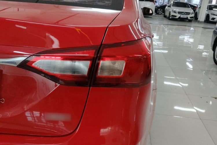 Used Roewe 360 2017 1.5L Automatic Luxury Edition Exterior 6