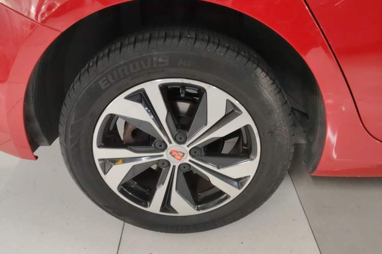 Used Roewe 360 2017 1.5L Automatic Luxury Edition Exterior 8