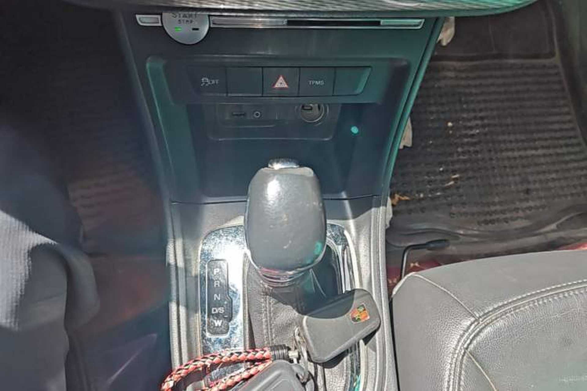 Used Roewe 360 2017 1.5L Automatic Luxury Edition Gear Lever