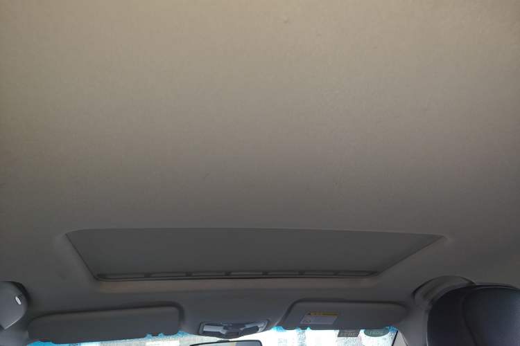 Used Roewe 360 2017 1.5L Automatic Luxury Edition Headliner