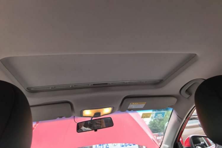 Used Roewe 360 2017 1.5L Automatic Luxury Edition Headliner