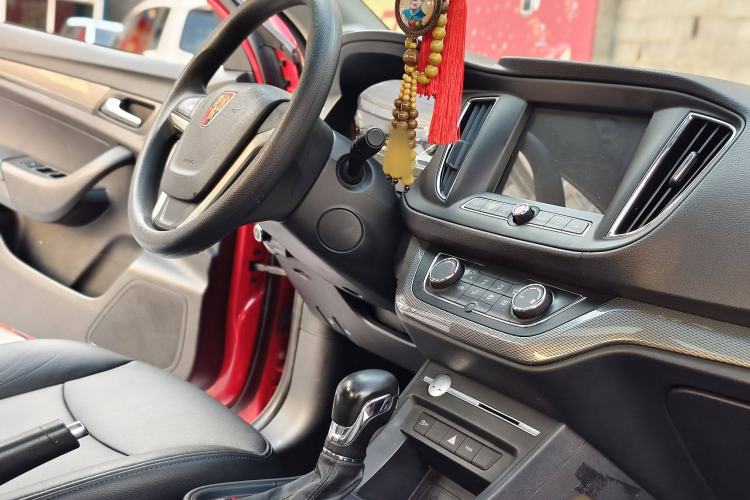 Used Roewe 360 2017 1.5L Automatic Luxury Edition Interior 10