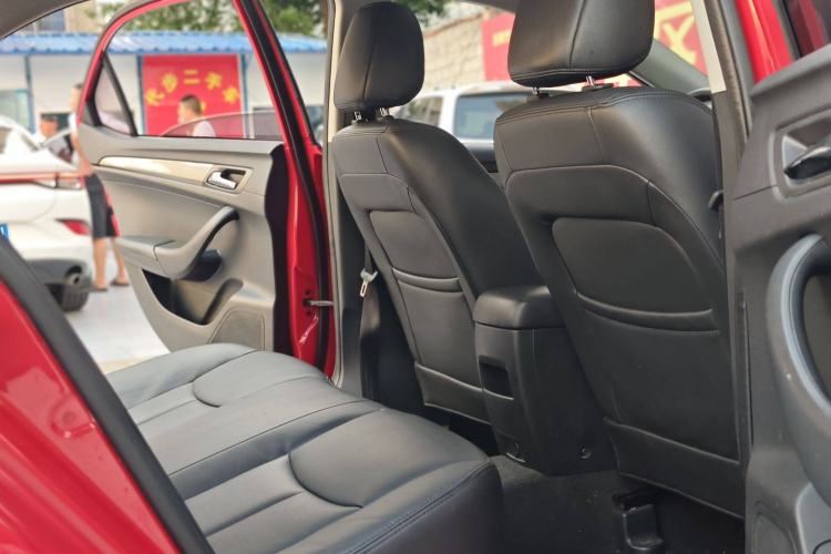 Used Roewe 360 2017 1.5L Automatic Luxury Edition Interior 12