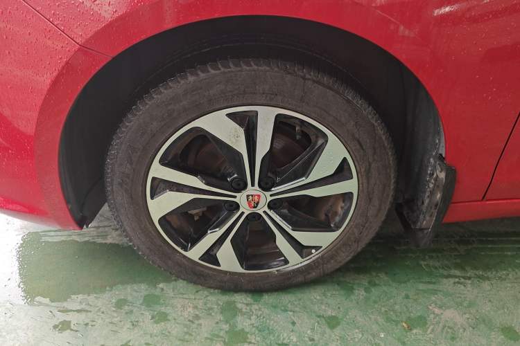 Used Roewe 360 2017 1.5L Automatic Luxury Edition Left Front Wheel Hub