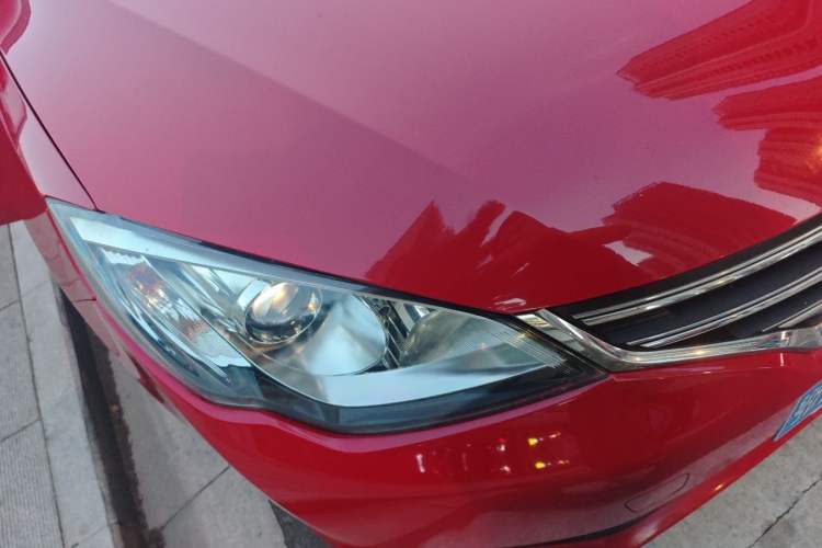 Used Roewe 360 2017 1.5L Automatic Luxury Edition Right Front Headlight