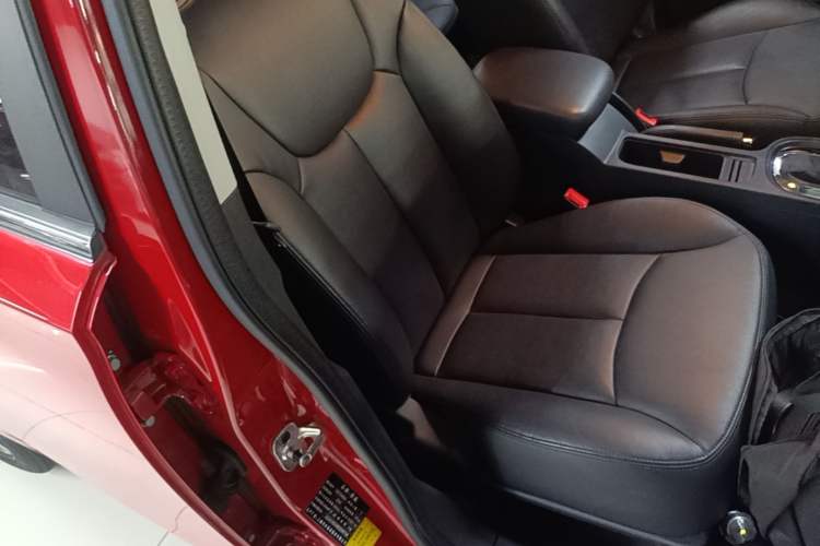 Used Roewe 360 2017 1.5L Automatic Luxury Edition Right Front Seat