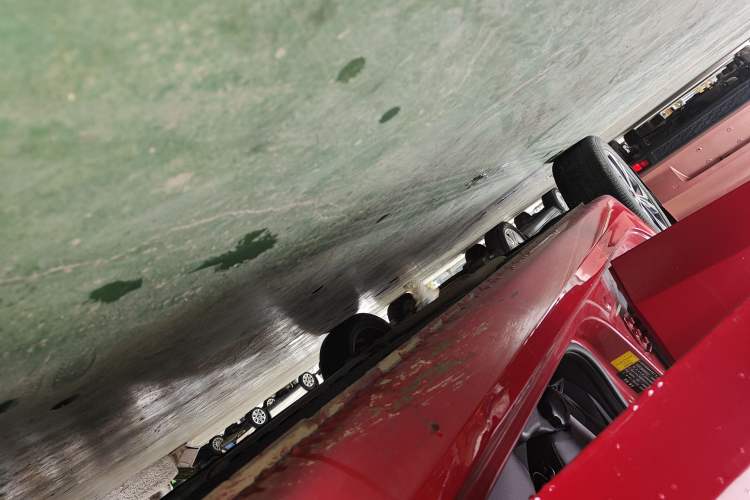 Used Roewe 360 2017 1.5L Automatic Luxury Edition Right Side Sill