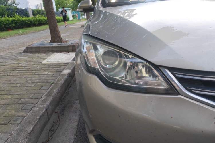 Used Roewe 360 2017 1.5L Manual Luxury Edition Right Front Headlight