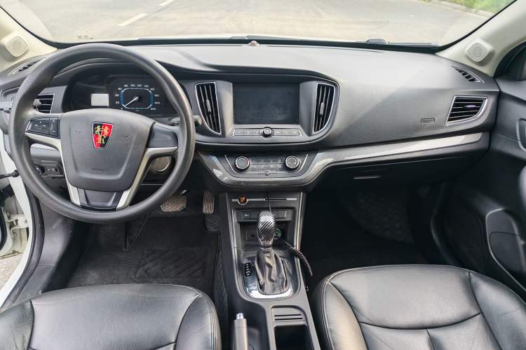 Used Roewe 360 2017 1.5L Automatic Luxury Edition Audio And AC Panel