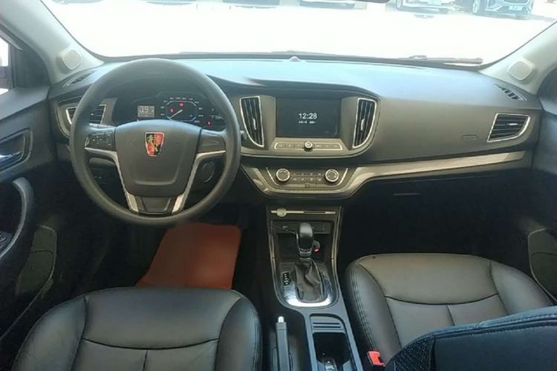 Used Roewe 360 2017 1.5L Automatic Luxury Edition Center Console