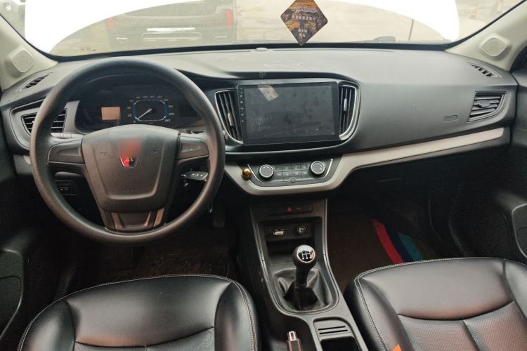 Used Roewe 360 2017 1.5L Manual Elite Edition Center Console